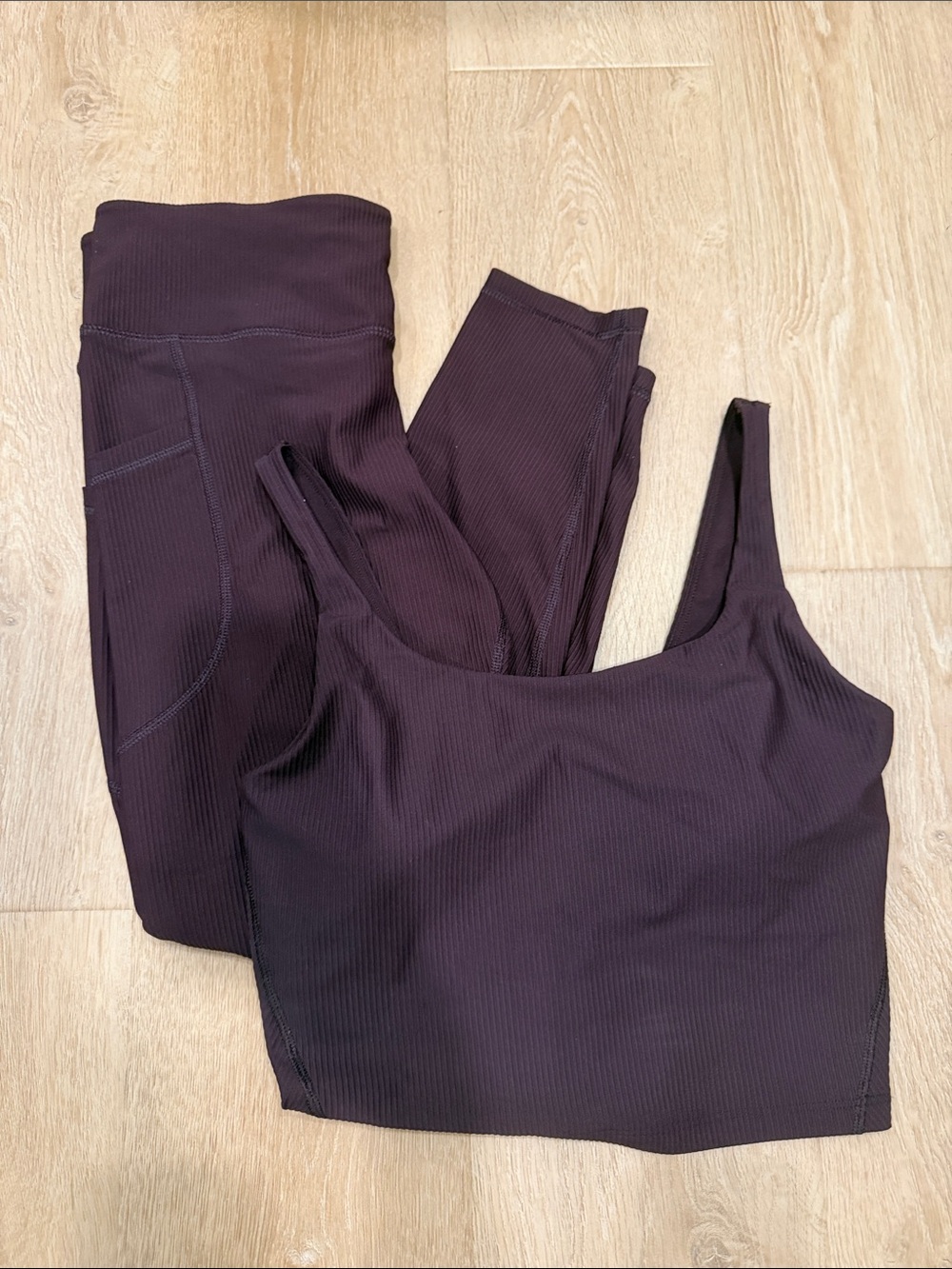 Ribbed Scoop Neck Crop Tank and Leggings Set - Deep Plum